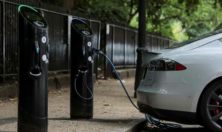 charging electric car